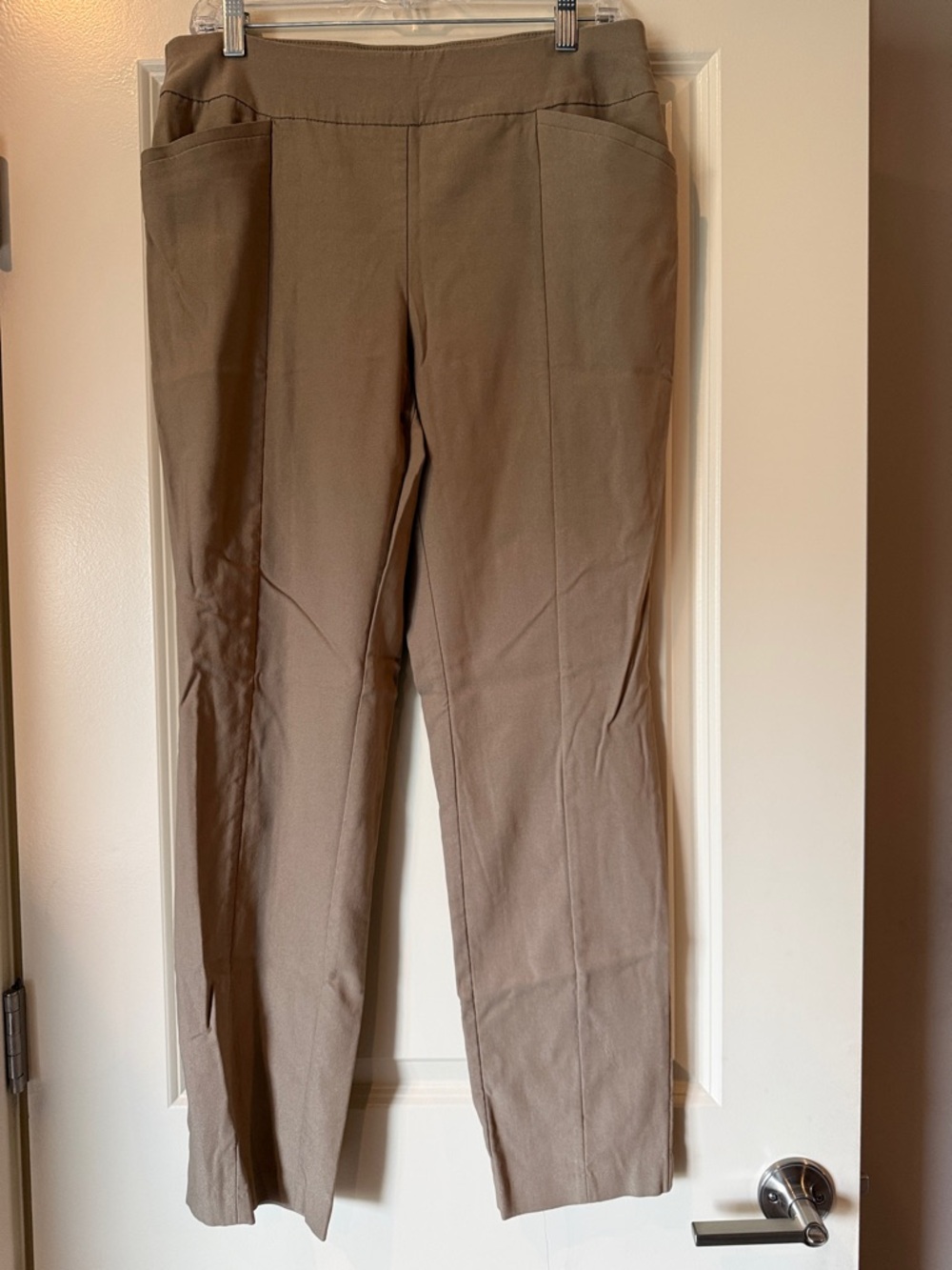 Chico’s Tan Stretch Straight-Leg Pants 1.5